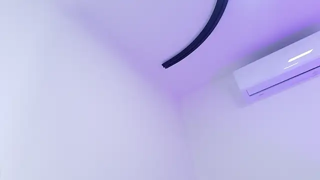 nicol f online show from March 2026 03:12:01 AM