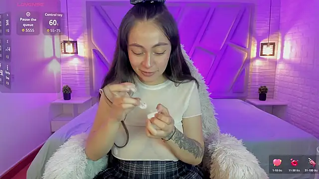 Snapshot of melany_heaven chatting on June 2026 10:51:02 PM melany heaven online show from June 2026 10:51:02 PM