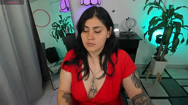 Snapshot of GretaX-X chatting on September 2025 01:00:01 AM GretaX-X online show from September 2025 01:00:01 AM