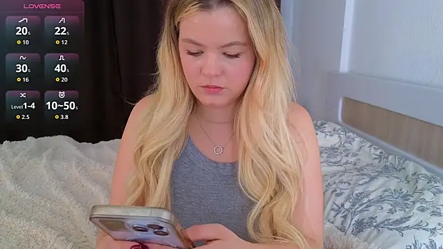 Milana15 online show from November 2025 07:45:02 AM