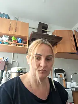 Malichkaanna30 online show from February 2026 10:48:02 AM