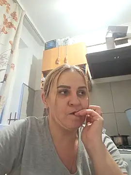 Snapshot of Malichkaanna30 chatting on December 2025 02:21:02 PM Malichkaanna30 online show from December 2025 02:21:02 PM