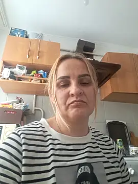 Malichkaanna30 online show from February 2026 02:58:02 PM