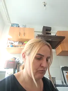 Malichkaanna30 online show from February 2026 12:05:02 PM