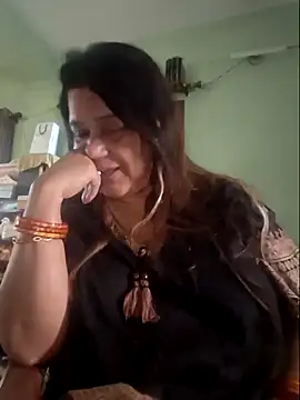 Snapshot of Hot_Queen77 chatting on February 2025 10:18:02 AM Hot Queen77 online show from February 2025 10:18:02 AM
