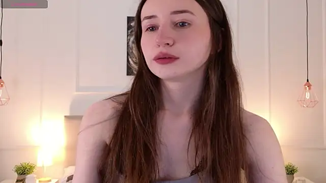 AliceLiddelle online show from April 2026 02:10:02 PM