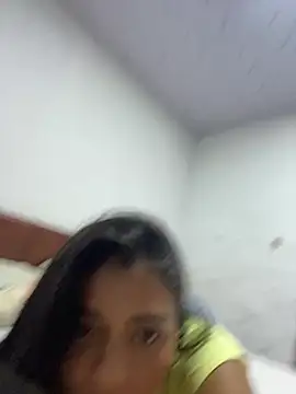 Snapshot of evely_coelloo chatting on January 2025 01:31:02 AM evely coelloo online show from January 2025 01:31:02 AM