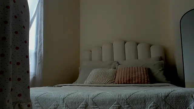 Snapshot of evely_coelloo chatting on November 2025 04:32:01 PM evely coelloo online show from November 2025 04:32:01 PM