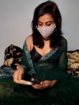 Snapshot of Raat_ki_rani_ chatting on February 2025 04:14:02 AM Raat ki rani  online show from February 2025 04:14:02 AM