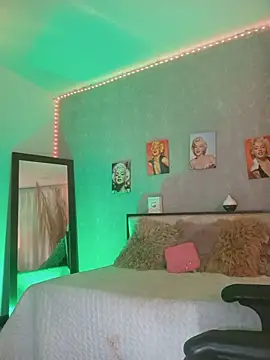 nahiarapalmer19 online show from September 2025 03:52:02 PM