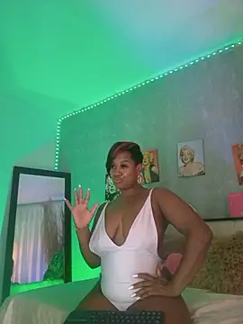 nahiarapalmer19 online show from November 2025 04:12:02 PM