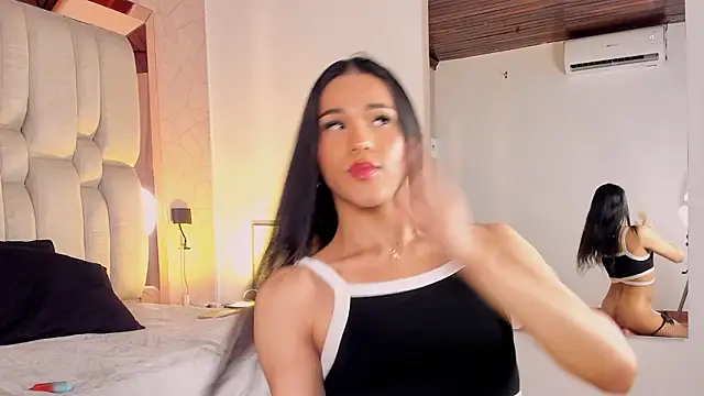 Isa Little Star online show from February 2026 07:51:01 AM