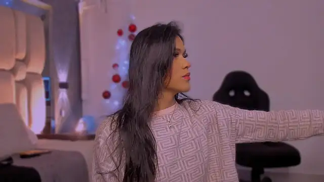 Snapshot of Isa_Little_Star chatting on December 2025 08:52:01 PM Isa Little Star online show from December 2025 08:52:01 PM