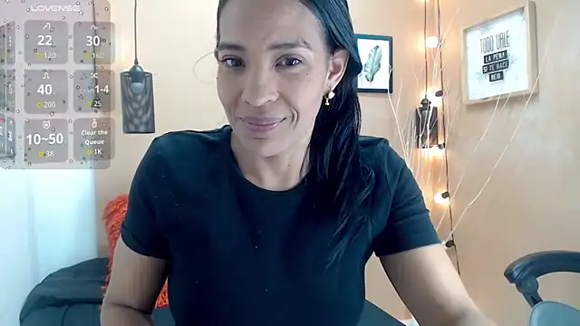 Snapshot of scarlet-foox chatting on October 2025 01:10:02 PM scarlet-foox online show from October 2025 01:10:02 PM