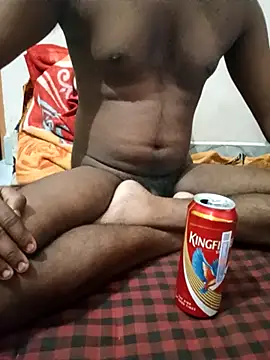 Snapshot of CuteyCouple chatting on May 2026 07:58:02 PM CuteyCouple online show from May 2026 07:58:02 PM