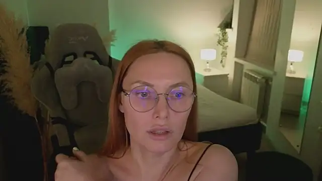 Snapshot of Love_Call chatting on February 2025 11:46:01 AM Love Call online show from February 2025 11:46:01 AM