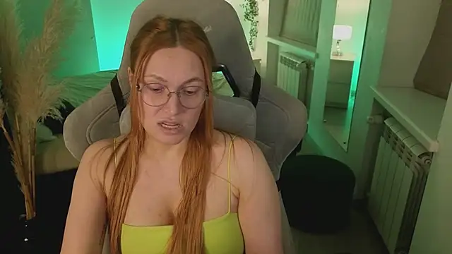 Snapshot of Love_Call chatting on February 2025 11:44:02 AM Love Call online show from February 2025 11:44:02 AM