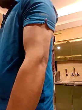 luciferfr69 online show from April 2026 02:01:02 PM