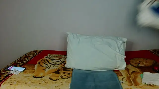 ReginaBakerr online show from October 2025 09:40:01 PM