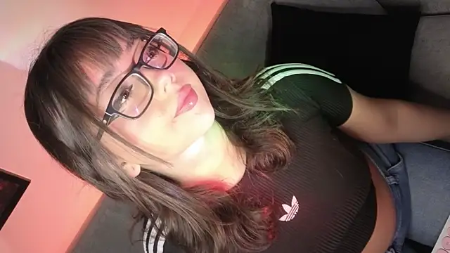 missy taylor  online show from December 2025 10:14:02 PM