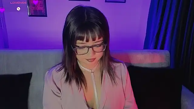 missy taylor  online show from November 2025 09:36:01 PM