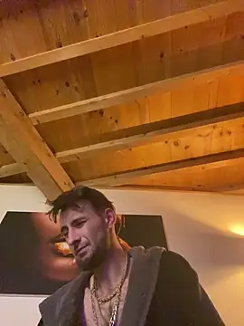 Snapshot of Bigkisslove chatting on March 2026 04:41:01 AM Bigkisslove online show from March 2026 04:41:01 AM