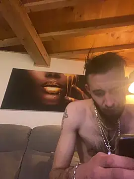 Bigkisslove online show from March 2026 03:07:01 AM
