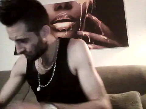 Snapshot of Bigkisslove chatting on February 2026 01:27:02 AM Bigkisslove online show from February 2026 01:27:02 AM