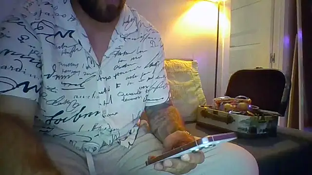 bobotatto online show from June 2026 12:01:02 AM