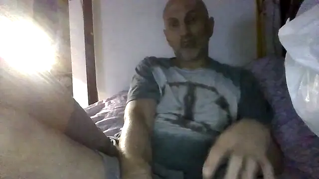 LayingRealism online show from June 2026 06:57:01 PM