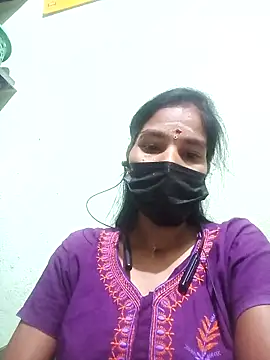 anusiya01 online show from September 2025 01:57:02 PM