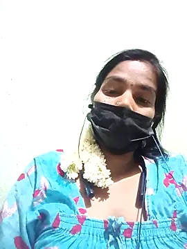 anusiya01 online show from September 2025 06:48:01 PM