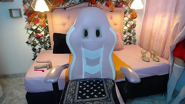 ElizabethSweet  online show from November 2025 07:30:01 PM