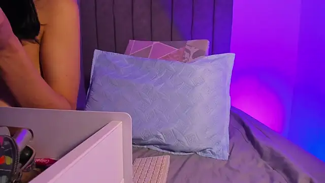 sarah  bigboobs online show from January 2026 08:18:02 AM