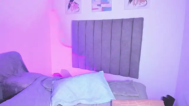 sarah  bigboobs online show from December 2025 04:06:02 AM