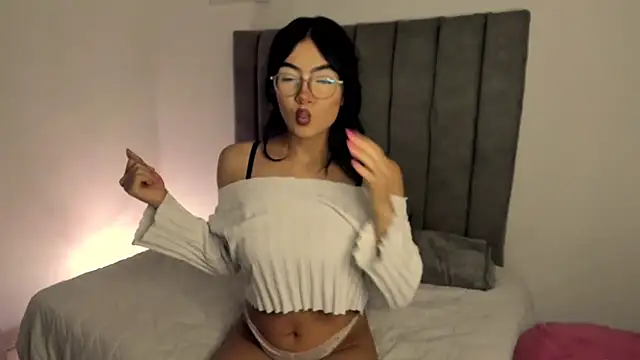 sarah  bigboobs online show from September 2025 05:52:02 AM