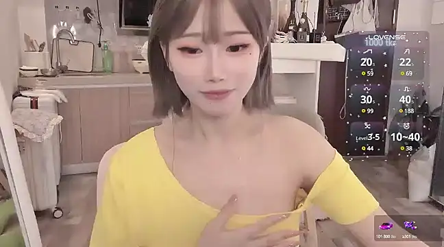 -XunMengLong- online show from March 2025 09:49:01 PM