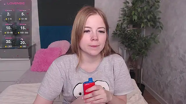 Snapshot of JennyyHot chatting on December 2025 07:42:02 AM JennyyHot online show from December 2025 07:42:02 AM