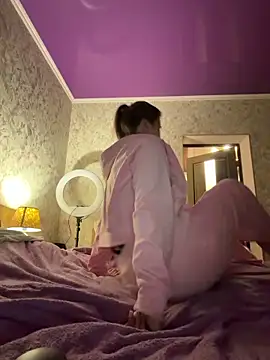 cutegirlonline29 online show from February 2026 05:48:02 PM