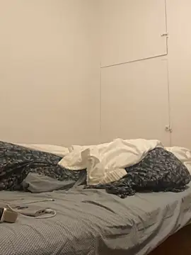 Snapshot of annonyme__422 chatting on January 2025 10:25:02 PM annonyme 422 online show from January 2025 10:25:02 PM