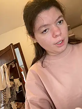 Snapshot of annonyme__422 chatting on February 2025 01:53:02 PM annonyme 422 online show from February 2025 01:53:02 PM