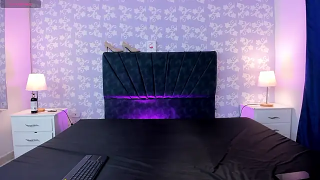 Snapshot of BritneySweet_ chatting on February 2026 03:39:01 AM BritneySweet online show from February 2026 03:39:01 AM