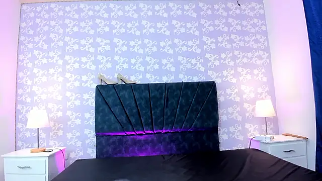 Snapshot of BritneySweet_ chatting on February 2026 04:04:02 AM BritneySweet online show from February 2026 04:04:02 AM