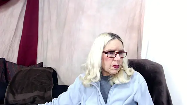 Jean Saint Sin online show from February 2026 07:02:01 PM