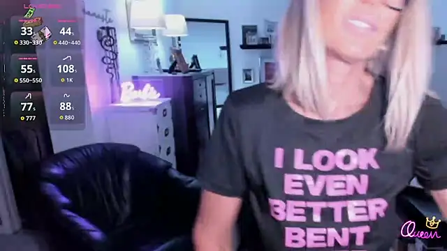 VelvetBarbie online show from April 2026 07:22:02 PM