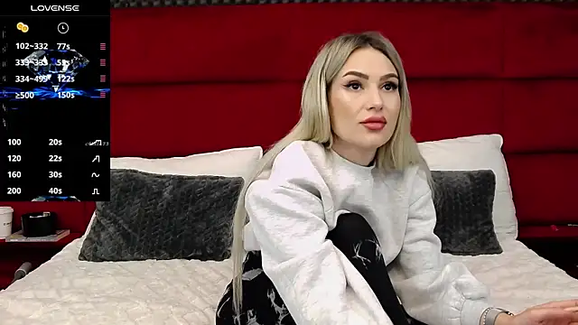 MinnieMe online show from October 2025 07:15:01 PM