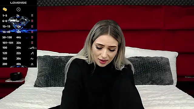 MinnieMe online show from October 2025 07:35:02 PM