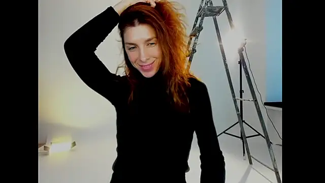 Snapshot of YourSuperModel chatting on May 2026 02:33:02 PM YourSuperModel online show from May 2026 02:33:02 PM