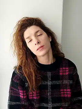 YourSuperModel online show from November 2025 06:29:01 AM