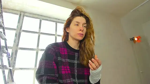 YourSuperModel online show from March 2025 07:01:01 AM